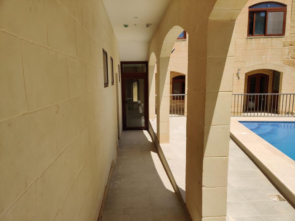 Country Inn Sannat Exterior foto